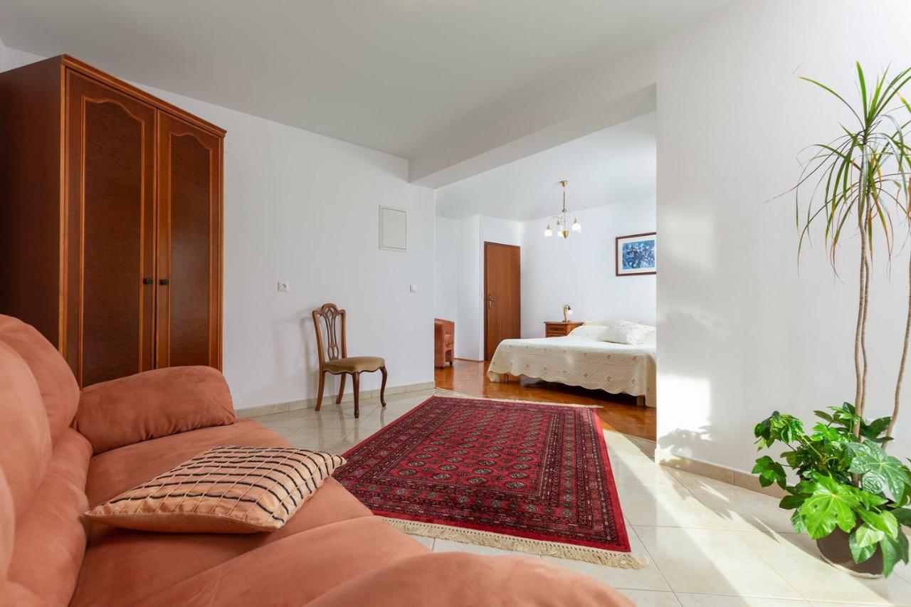 Holiday Apartment Suzana روفينج المظهر الخارجي الصورة